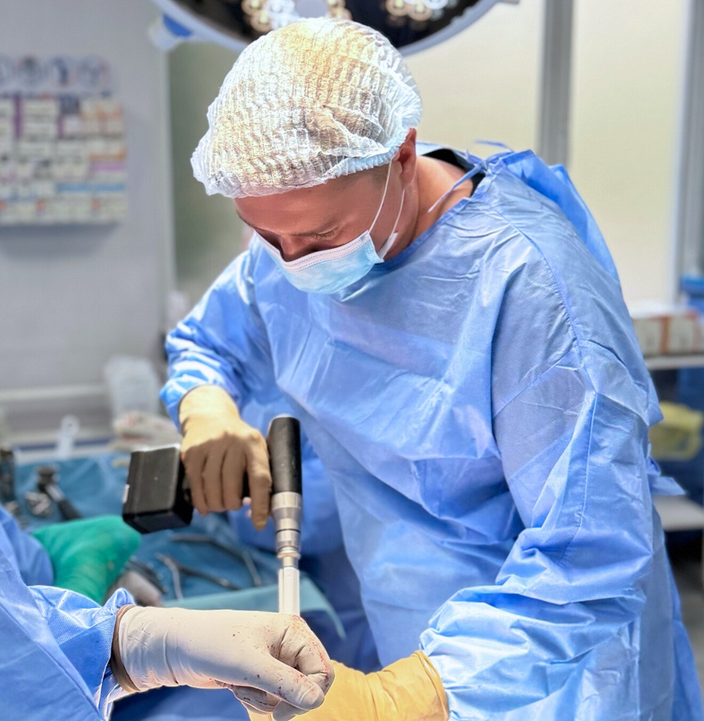 Ендопротезування кульшового суглоба в Одесі - Медичний центр Artromed